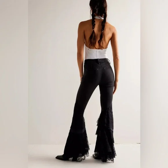 We The Free Mystique Lace Ruffle Flare Jeans High Rise Black 26/2 Free People - Picture 3 of 11